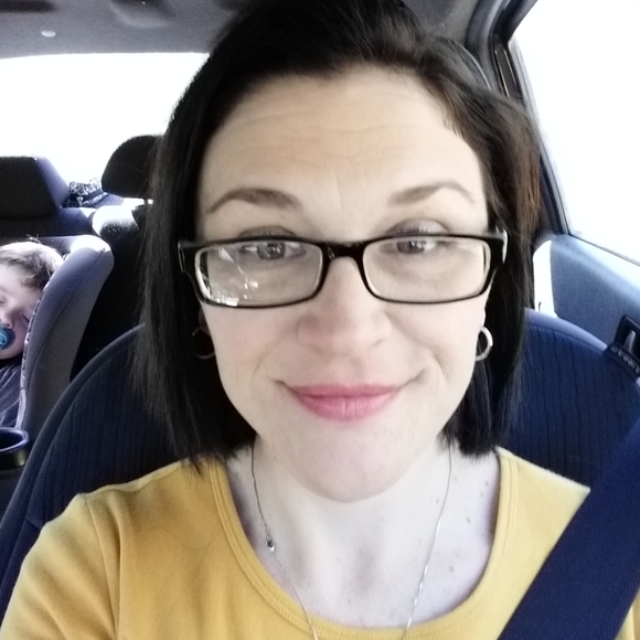 Meet your Posher, Amanda - Picture 1 of 1